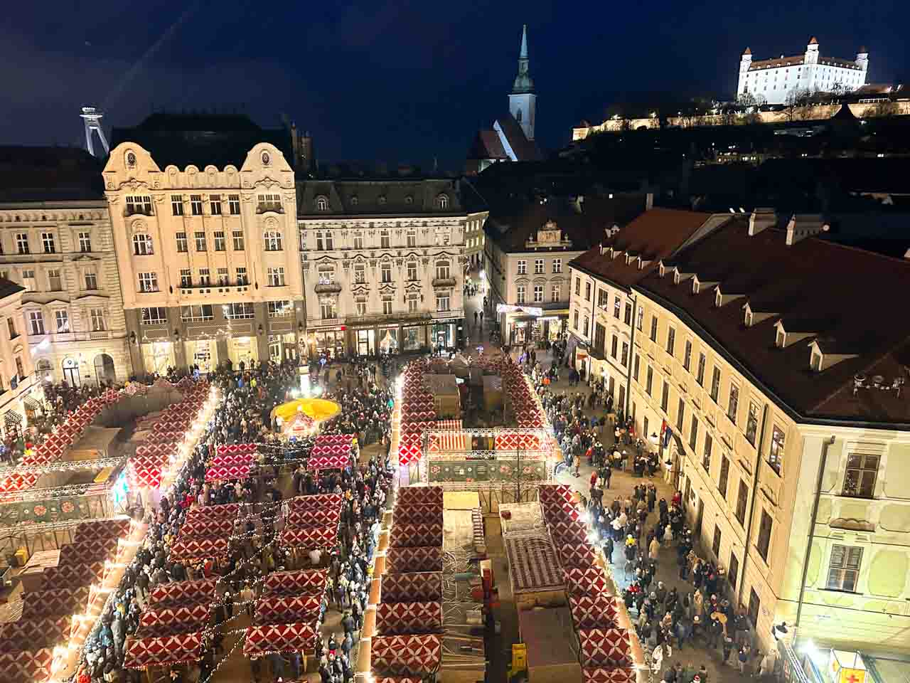 Illuminated Christmas market in Bratislava's Old Town at night – Bratislava